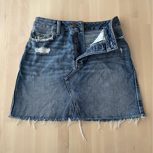 Abercrombie & Fitch distressed denim high waisted mini skirt - Picture 3 of 5